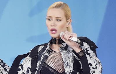 iggy azalea of leaked|Iggy Azalea leaves social media after topless photos leak online